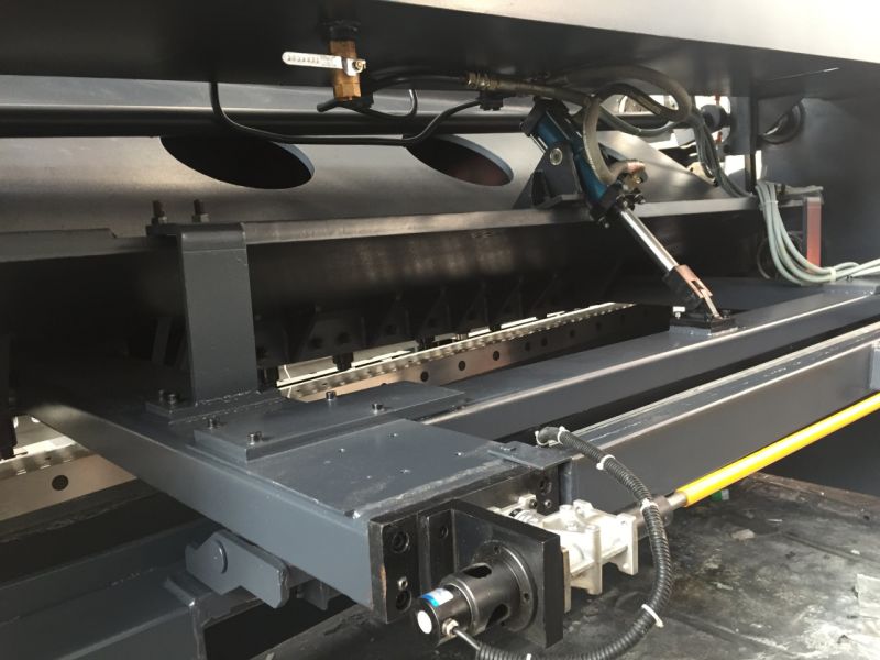 آلة القص / القص الهيدروليكية CNC (QC11Y-16X4000)