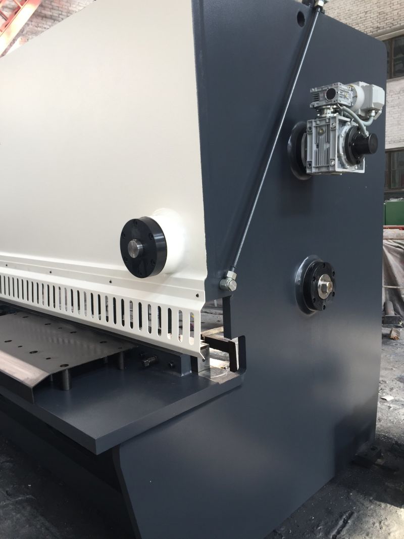 آلة القص / القص الهيدروليكية CNC (QC11Y-16X4000)