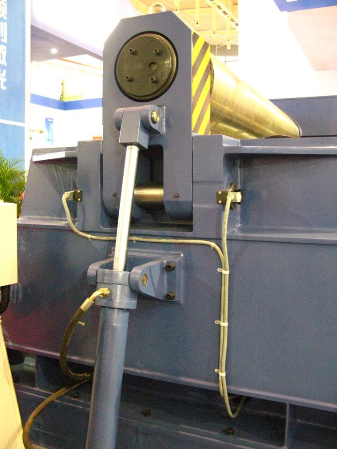 4 لفة لوحة المتداول آلة (W12NC-30X2500)