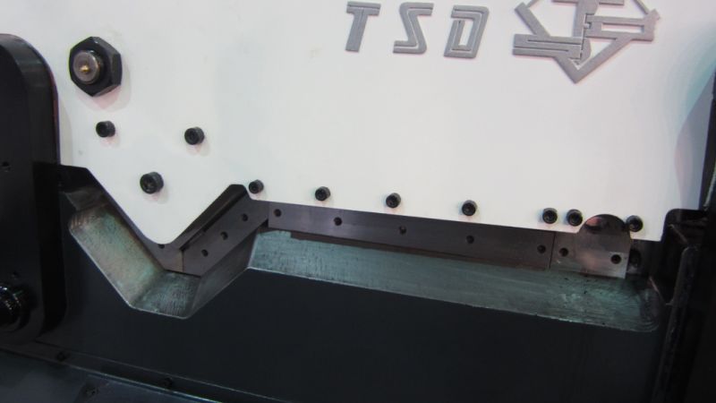 آلة التثقيب والقص (Q34Y-110)