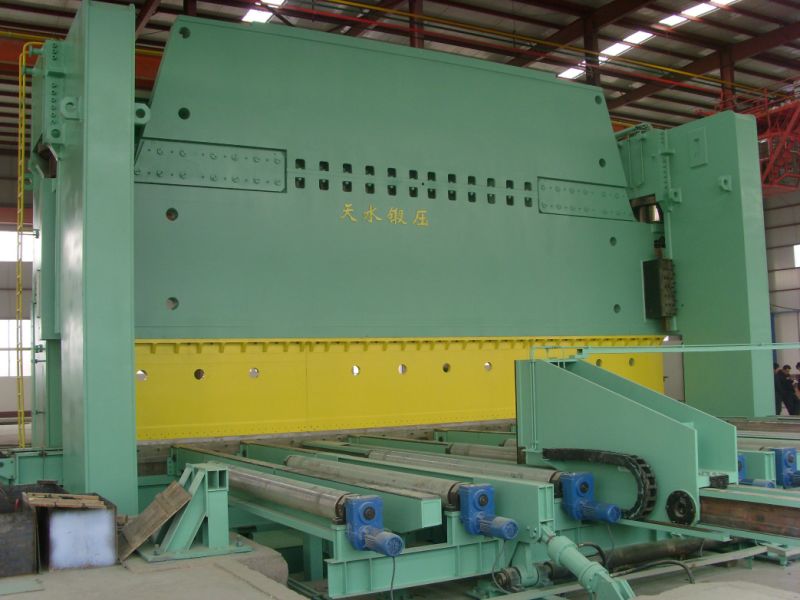 مكبس تشكيل أنابيب LSAW (TDY37K-3500/1120 &times; 13000)