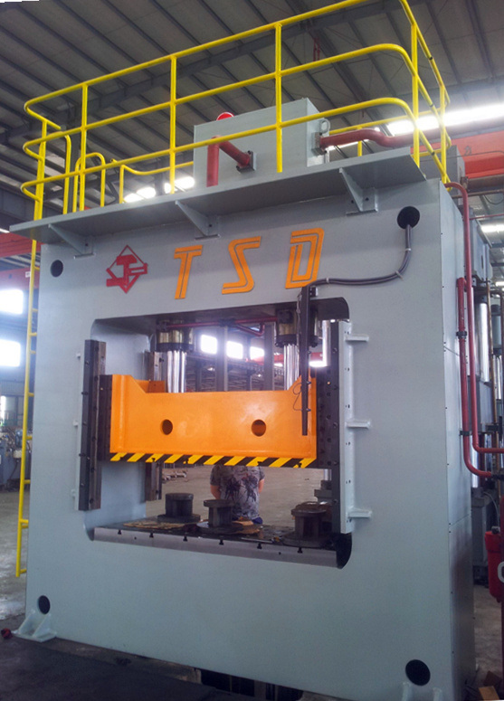 مكبس هيدروليكي نوع الإطار مع وسادة هيدروليكية (Y27-150)