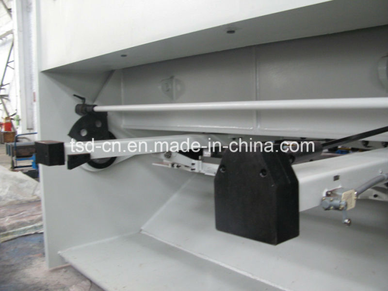 آلة قص هيدروليكية تستخدم لقص لوحة 4 أمتار (QC12Y-20 * 4000)