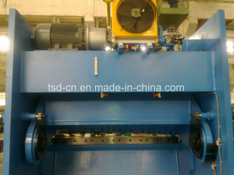 آلة قص قص الألواح الفولاذية 32 مم (QC12Y-32 * 2500)