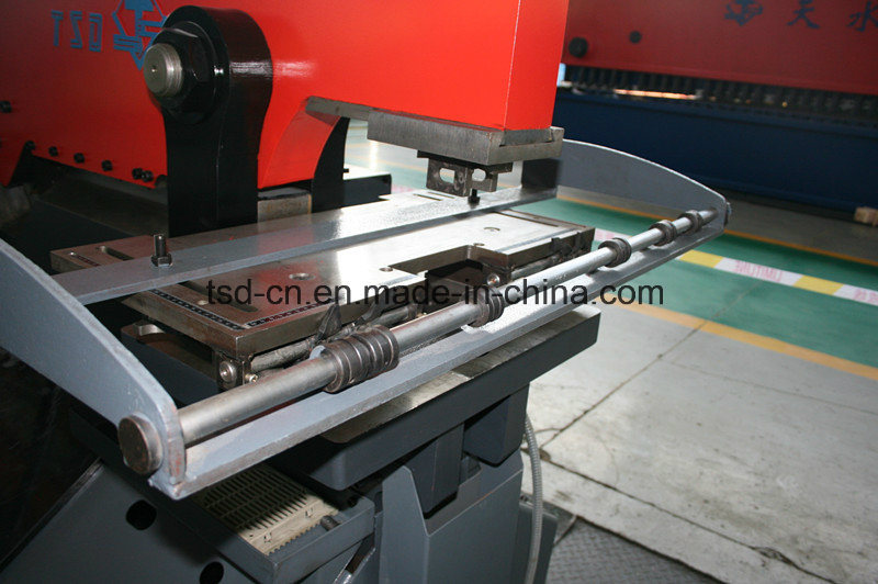 عامل حديد معدني (Q34Y-110t)